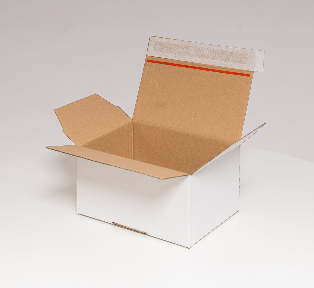 Beispielabbildung: Automatikbodenkarton, 160 × 130 × 70 mm
